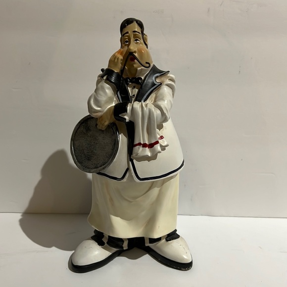 10"H Chef Serving Statue Dining Room Accessory Decoration Figurine - Picture 1 of 9
